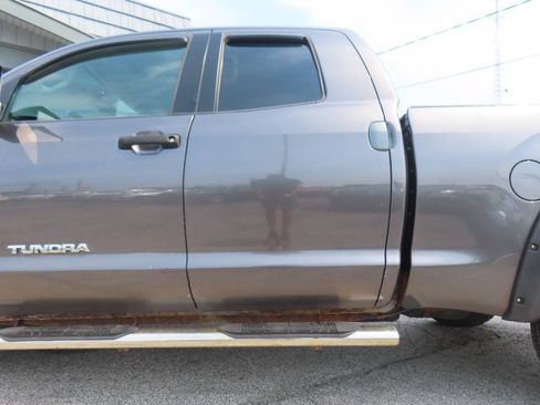 Used 2011 Toyota Tundra 4x4 Double Cab w/ Tow Pkg image 29