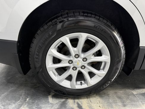 Used 2020 Chevrolet Equinox LT w/ Driver Convenience Package AWD/4WD image 25