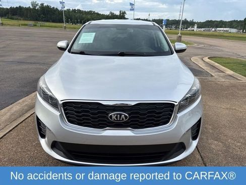 Used 2020 Kia Sorento FWD V6 image 2