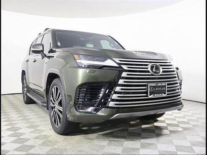Used 2022 Lexus LX 600 4WD w/ Accessory Package (P3)