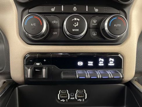 Used 2022 RAM 3500 Laramie image 27