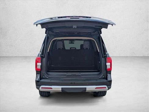 Certified 2023 Ford Expedition Max XLT RWD image 6