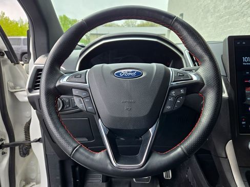 Used 2021 Ford Edge ST-Line w/ Class II Trailer Tow Package AWD/4WD image 14