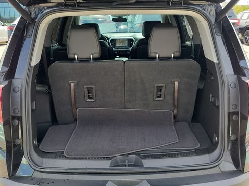 Used 2019 GMC Acadia SLT w/ Black Edition FWD image 7
