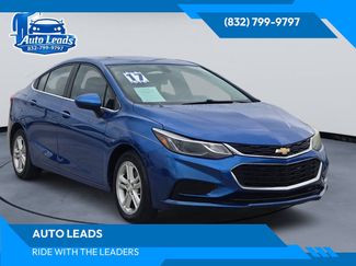 Used 2017 Chevrolet Cruze LT FWD video 1