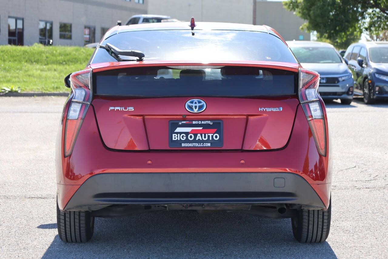 Used 2017 Toyota Prius Two w/ Prius Two Safety Plus Package FWD image 10