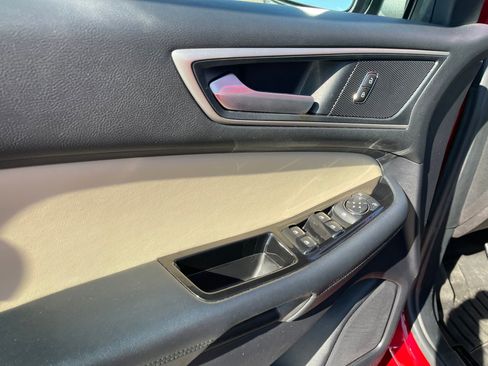 Used 2020 Ford Edge SEL w/ Convenience Package image 12