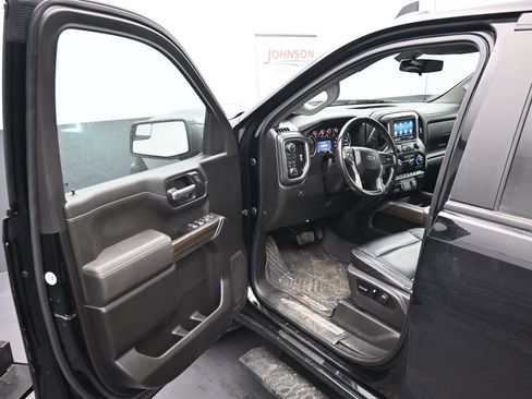 Used 2021 Chevrolet Silverado 1500 RST image 16