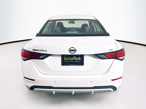 Used 2022 Nissan Sentra SV image 7