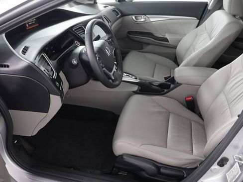 Used 2014 Honda Civic Hybrid Sedan image 18