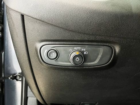 Used 2022 Chevrolet Equinox LT image 18