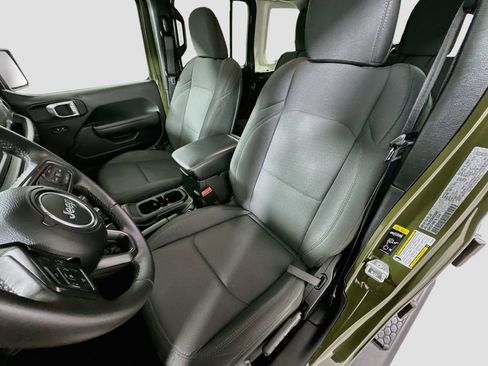 Certified 2022 Jeep Wrangler Unlimited Sport AWD/4WD image 18