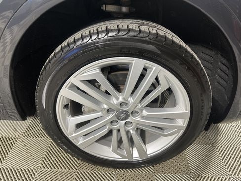 Used 2019 Audi Q5 Premium Plus image 27