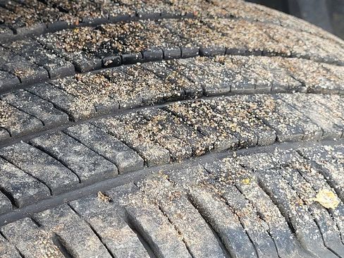 Used 2023 Nissan Rogue SV image 11