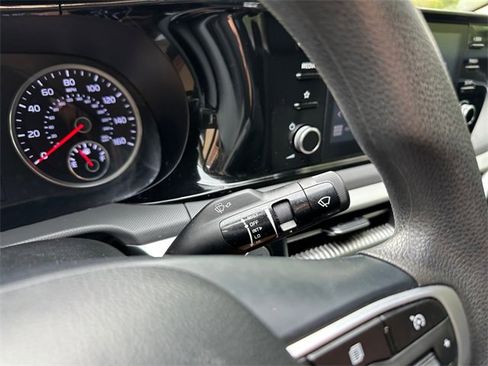 Used 2023 Kia K5 LXS image 25