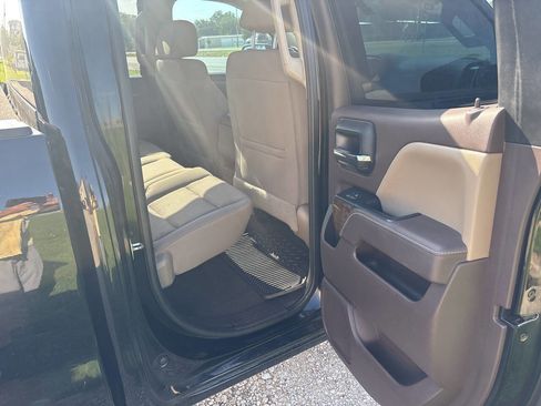 Used 2018 Chevrolet Silverado 1500 LT w/ Texas Edition image 11