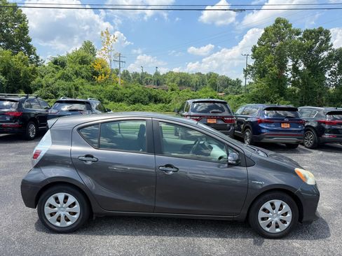 Used 2012 Toyota Prius C Two FWD image 6