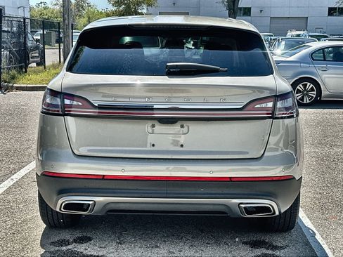 Used 2023 Lincoln Nautilus Reserve w/ Equipment Group 201A image 6