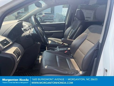 Used 2016 Honda Odyssey Touring Elite image 8