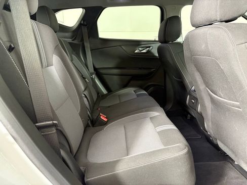 Used 2025 Chevrolet Blazer LT image 19