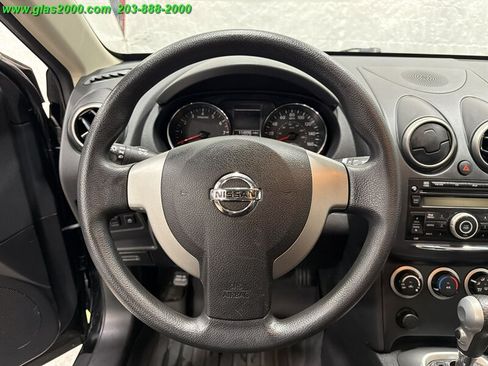 Used 2014 Nissan Rogue S AWD/4WD image 4