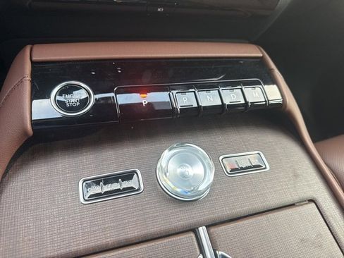 New 2025 Lincoln Navigator L Reserve image 18