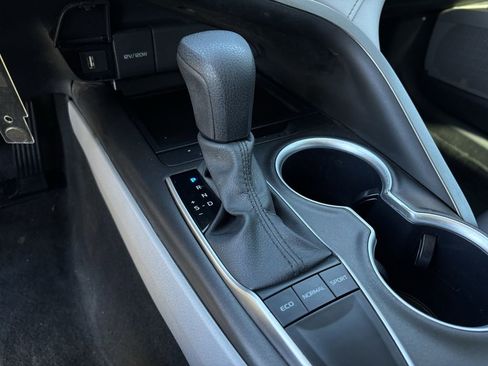 Used 2024 Toyota Camry LE image 18