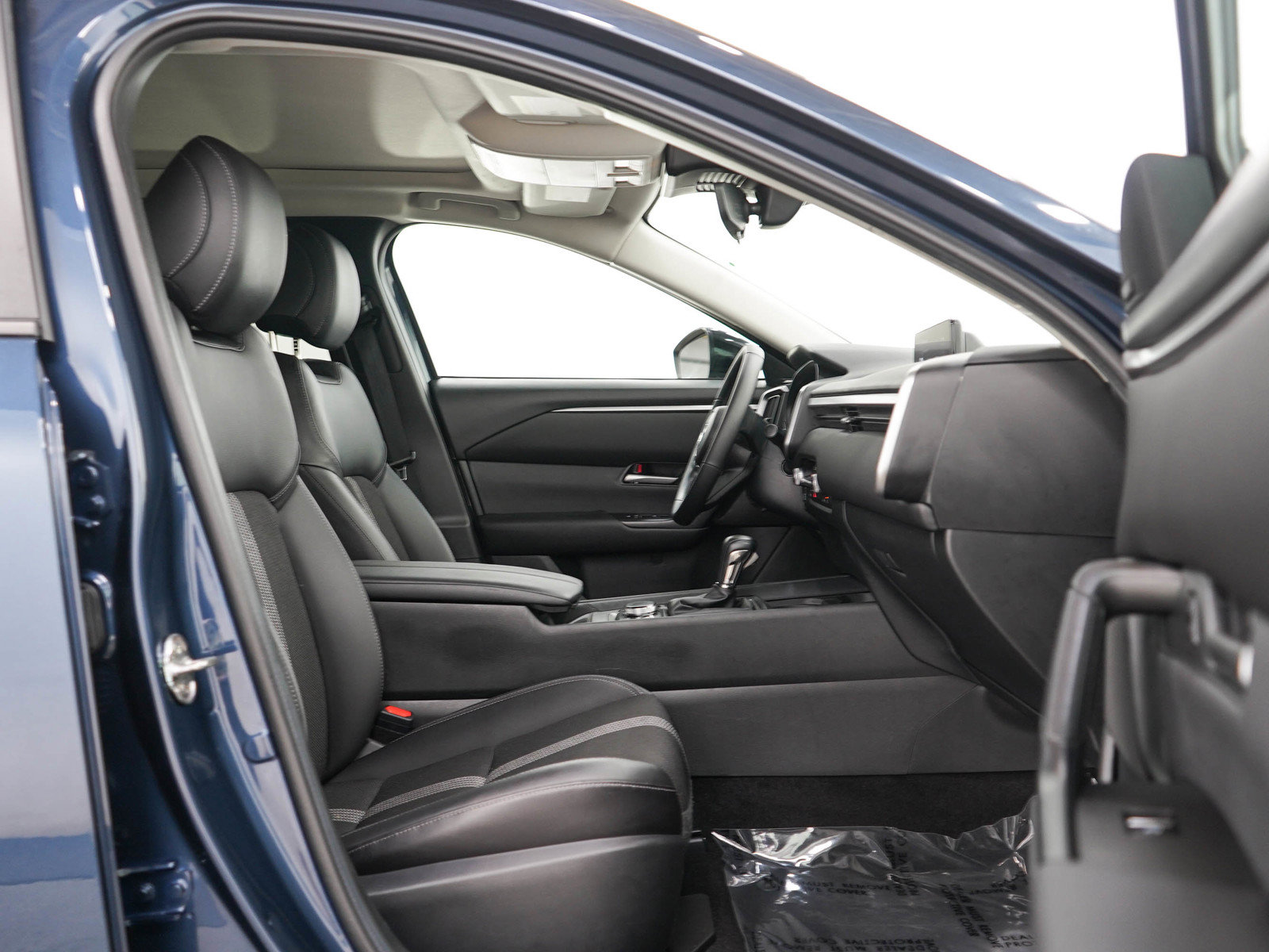 Used 2025 MAZDA CX-50 AWD 2.5 S w/ Cargo Package image 11