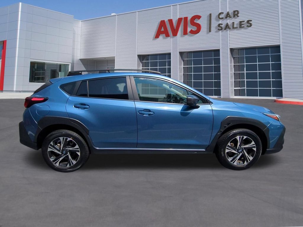 Used 2024 Subaru Crosstrek 2.0i Premium AWD/4WD image 5
