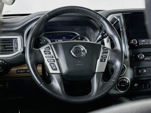Used 2021 Nissan Titan SL w/ Moonroof Package AWD/4WD image 18