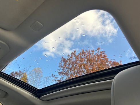 Used 2020 Toyota Highlander XLE image 44