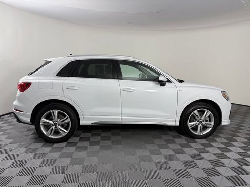 Used 2023 Audi Q3 2.0T Premium w/ Convenience Package AWD/4WD image 9