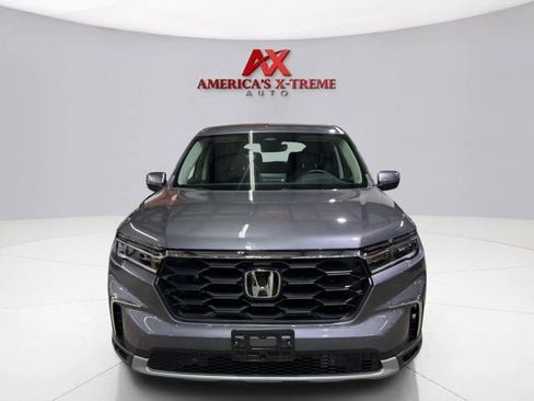 Used 2025 Honda Pilot EX-L image 9