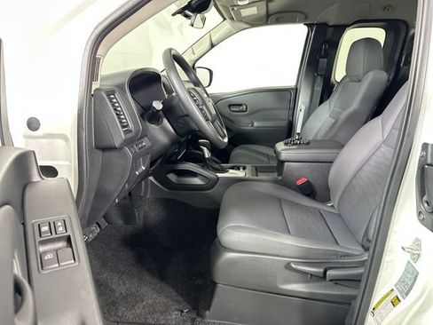 Used 2024 Nissan Frontier S w/ Technology Package image 11
