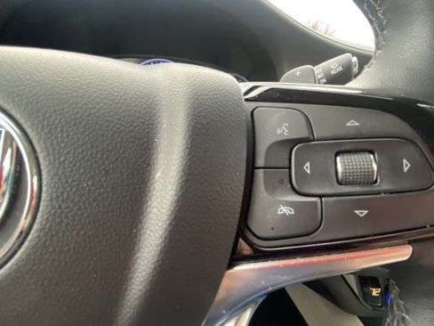 Used 2022 Buick Enclave Avenir w/ Avenir Technology Package image 26