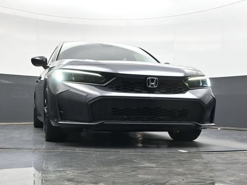 Used 2025 Honda Civic Sport image 28