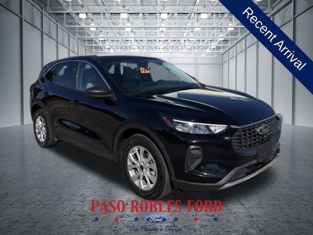 Used 2023 Ford Escape Active w/ Tech Pack #1 AWD/4WD image 1