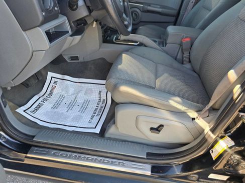 Used 2007 Jeep Commander Sport image 54