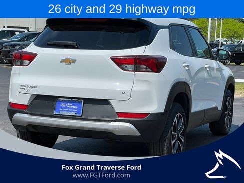 Used 2025 Chevrolet TrailBlazer LT AWD/4WD image 10