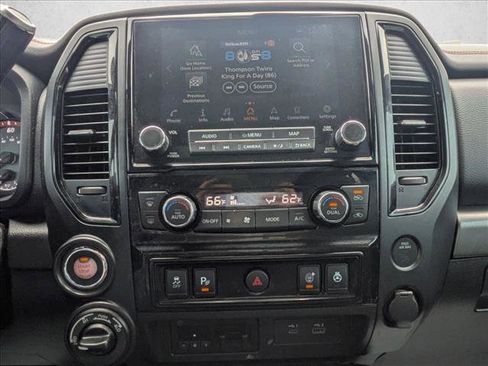 Used 2021 Nissan Titan PRO-4X w/ Pro-4x Convenience Package image 15