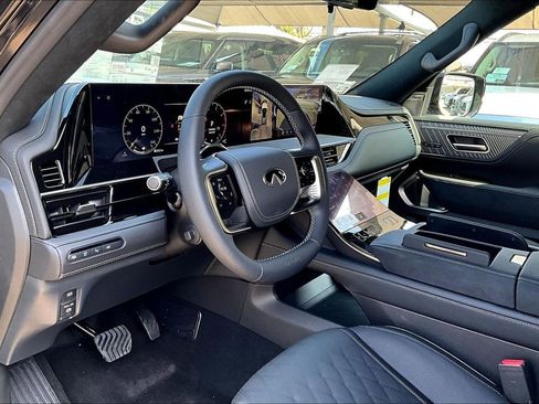 New 2026 INFINITI QX80 Autograph AWD/4WD image 8