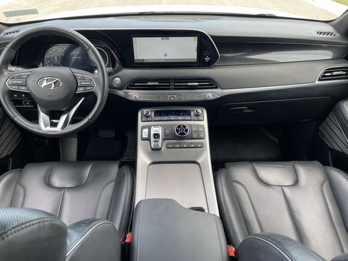 Used 2022 Hyundai Palisade Calligraphy image 4