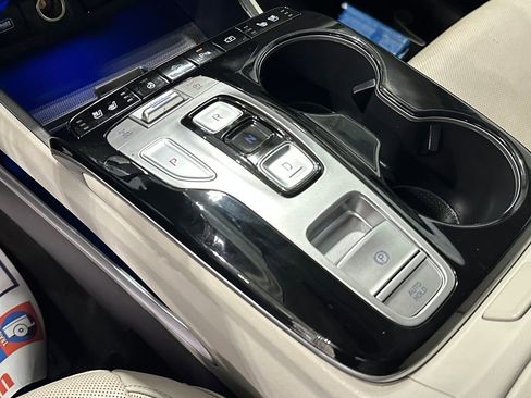 Used 2024 Hyundai Tucson Limited image 24