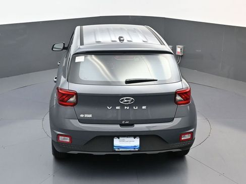 Certified 2026 Hyundai Venue SE FWD image 17