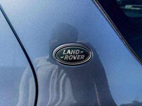 Used 2019 Land Rover Discovery Sport HSE AWD/4WD image 13