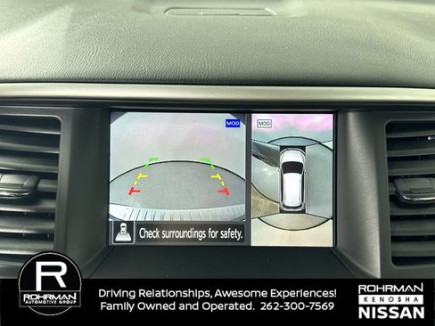 Used 2020 Nissan Pathfinder SL image 9