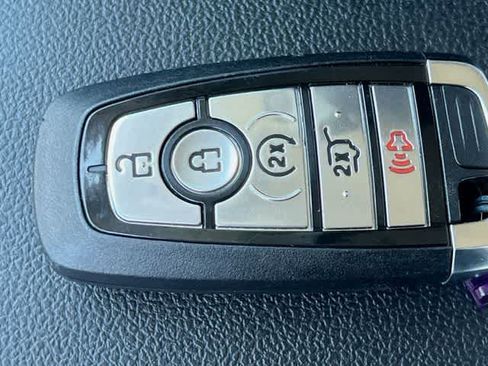 Used 2024 Ford Escape Platinum AWD/4WD image 21