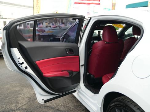 Used 2020 Acura ILX image 10