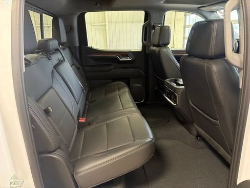 Used 2023 GMC Sierra 1500 Denali w/ Technology Package AWD/4WD image 30