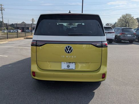 New 2025 Volkswagen ID. Buzz 1st Edition image 4